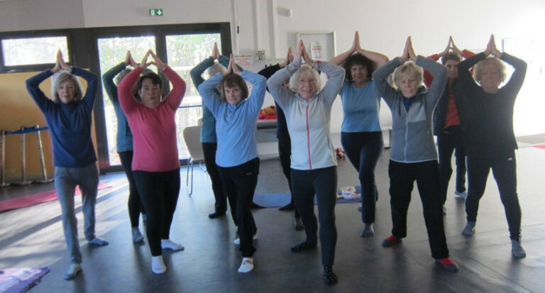 Le groupe de yoga